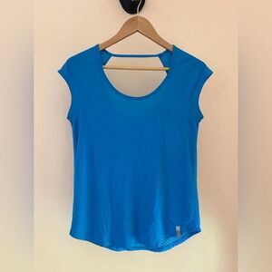 Under Armour HeatGear Semi-Fitted Mesh Back Yoga Tee | Womens Small | Activewear